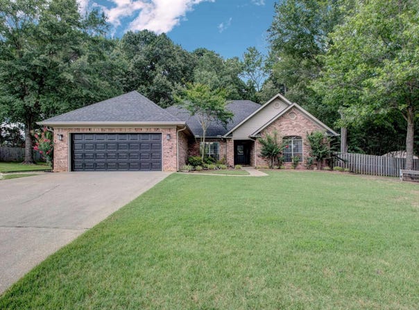 4600 Lexington Park Circle, Bryant, AR 72022