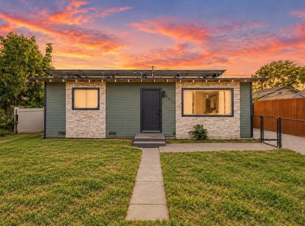 407 NE 2nd Avenue, Visalia, CA 93291