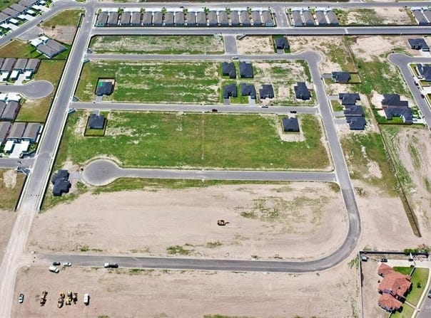12717 N 37th Lane, McAllen, TX 78504