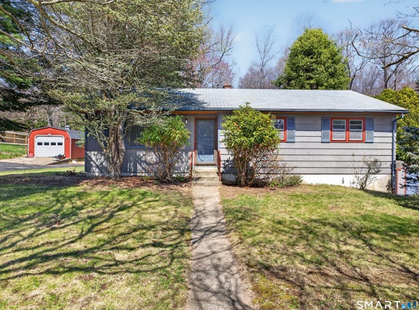 34 Riched Lane, Montville, CT 06382