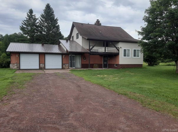 E5880 Pioneer, Ironwood, MI 49938