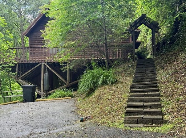 449 Harolds Branch, Pikeville, KY 41501
