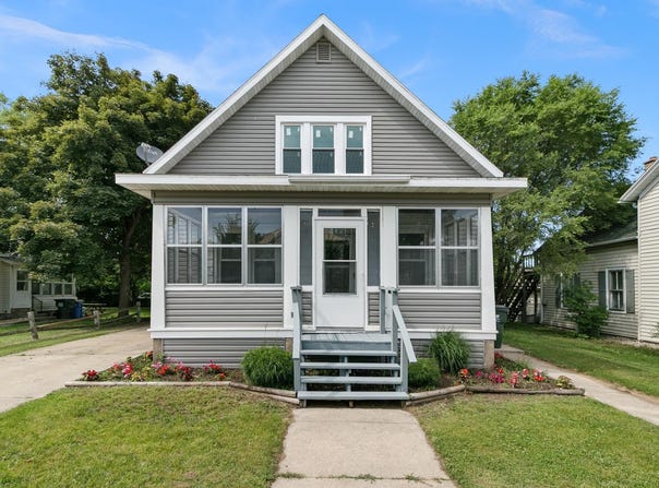 215 W Burns Street, Portage, WI 53901