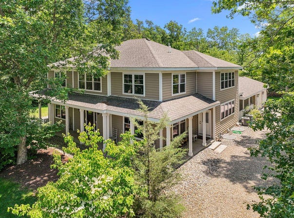 52300 E Arnold Drive, New Buffalo, MI 49117