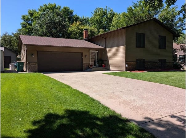 220 E Hamberg Street, Litchfield, MN 55355