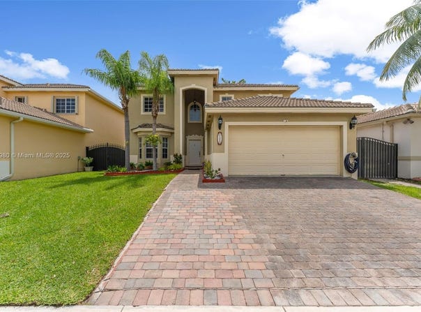 21053 SW 88th Pl, Cutler Bay, FL 33189