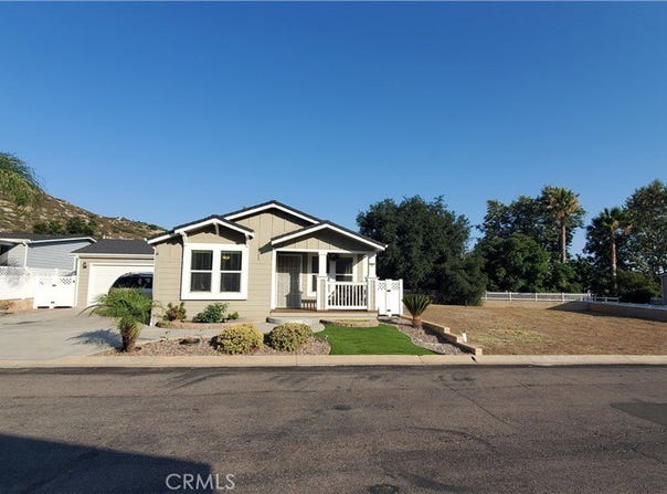 2239 Black Canyon Rd, Ramona, CA 92065