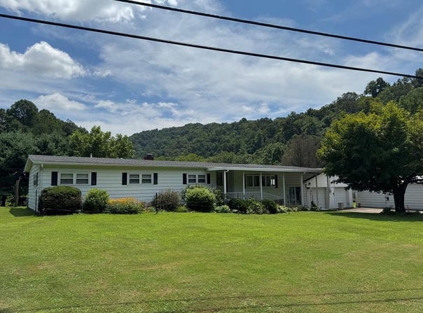 87 Mack Lane, Pine Grove, WV 26167
