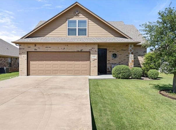 3210 Mccoy Lane, Granbury, TX 76049