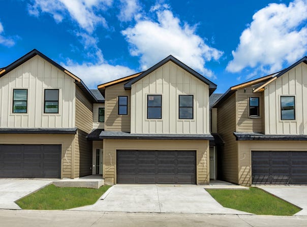 1357 Meadow Rose Place, Waukee, IA 50263