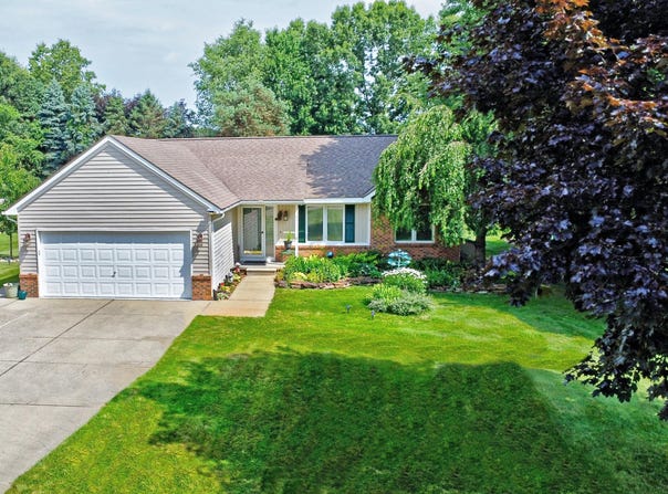 571 S Newman Road, Lake Orion, MI 48362