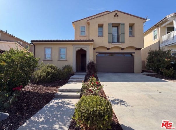 627 E Orange Blossom Way, Azusa, CA 91702