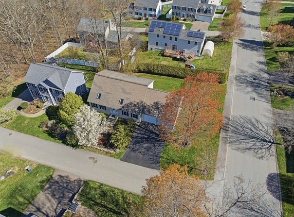 19 Brendan Rd, Clinton, MA 01510