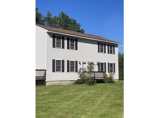 9 Crate Lane, Canaan, NH 03741