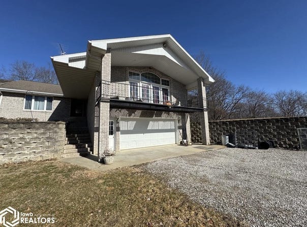 26664 570Th Street, Exline, IA 52555