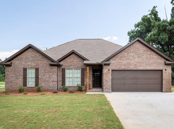 302 Congress St, Muscle Shoals, AL 35661
