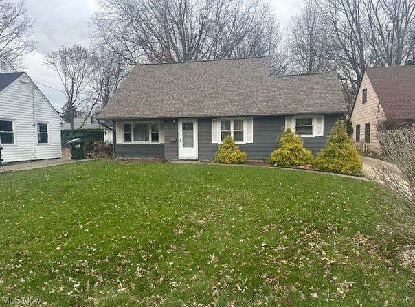 25591 Chatworth Drive, Euclid, OH 44117