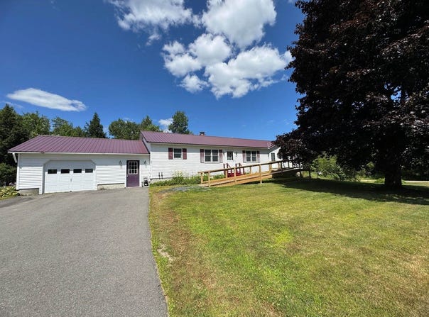 92 Athens Road, Harmony, ME 04942