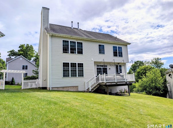 7 Traditions Boulevard, Southbury, CT 06488
