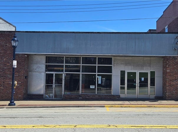2809 Brownsville Rd, Brentwood, PA 15227