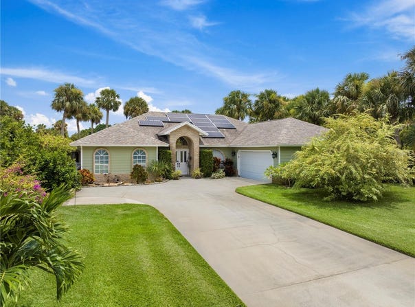 1080 4TH COURT SW, VERO BEACH, FL 32962