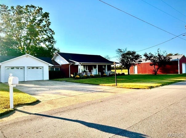 297 County Highway 357, Charleston, MO 63834