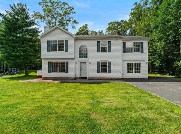 240 Timberline Drive, East Stroudsburg, PA 18301