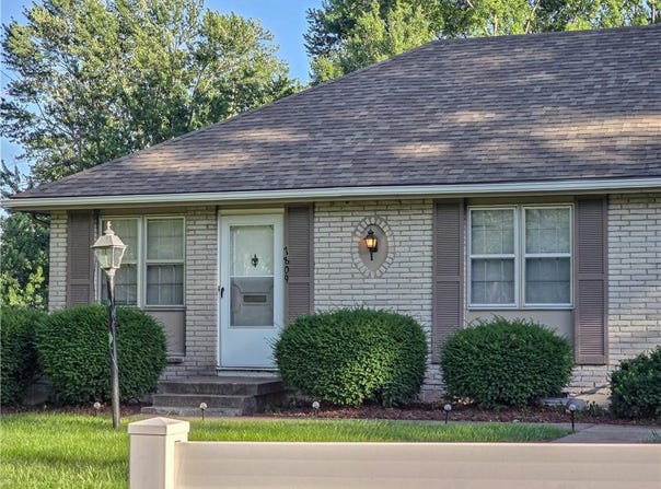 7809 E 87 Street, Raytown, MO 64138