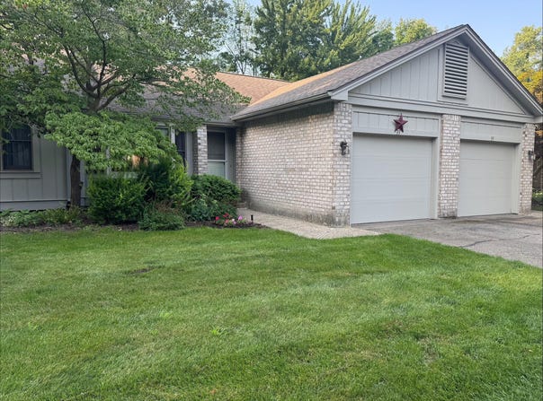 33 Skyline Circle Nw Circle NW, Grand Rapids, MI 49504