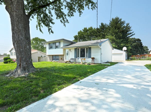 4812 Ash Drive, Pleasant Hill, IA 50327