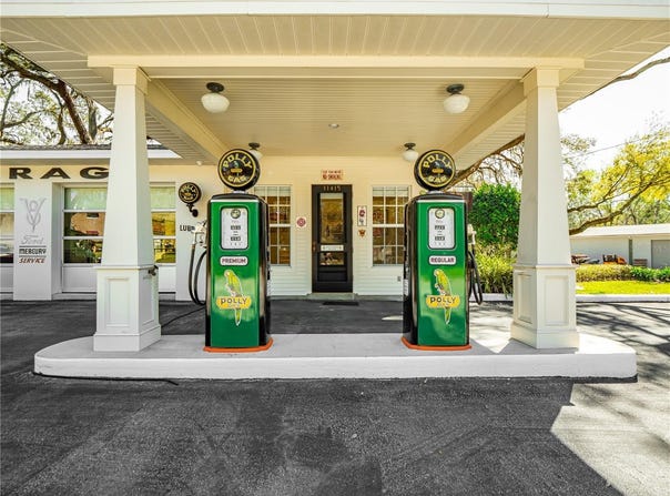 11415 E BROADWAY Avenue, SEFFNER, FL 33584