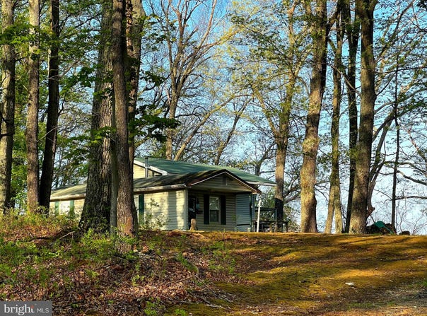 4892 HIGH KNOB ROAD, MOOREFIELD, WV 26836