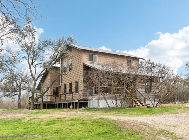 110 McDowell RD, Del Valle, TX 78617