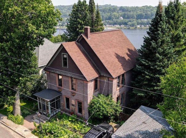624 Lake, Hancock, MI 49930