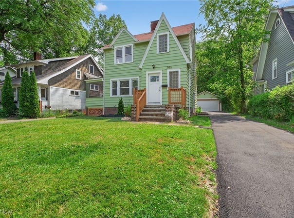 955 Montford Road, Cleveland Heights, OH 44121