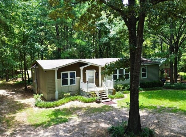 1072 AN County Road 346, Neches, TX 75803