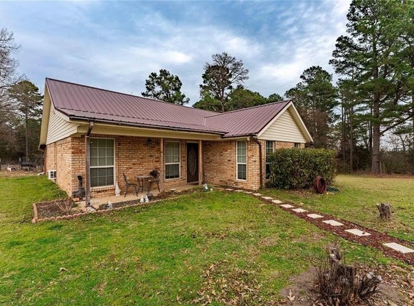 162 Private Road 35976, Arthur City, TX 75411