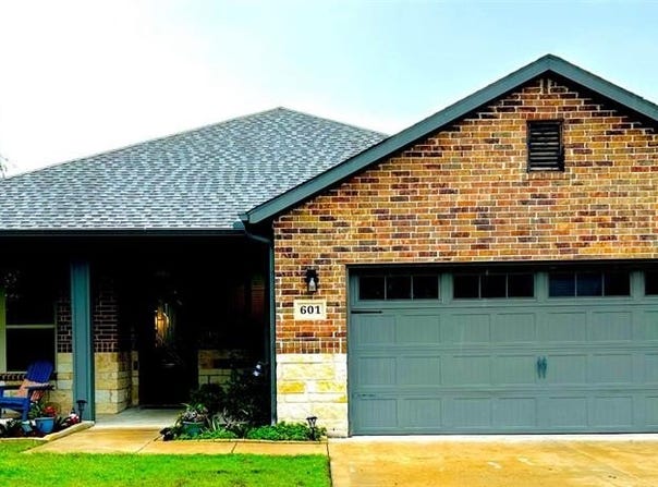 601 Mathew Street, Grandview, TX 76050