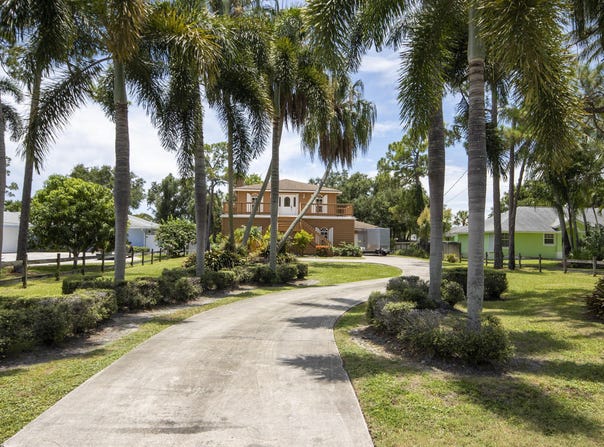 5176 Palm Way N, Lake Worth, FL 33463