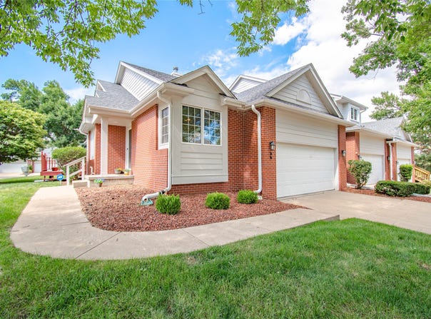 5925 EP True Parkway unit: 36, West Des Moines, IA 50266