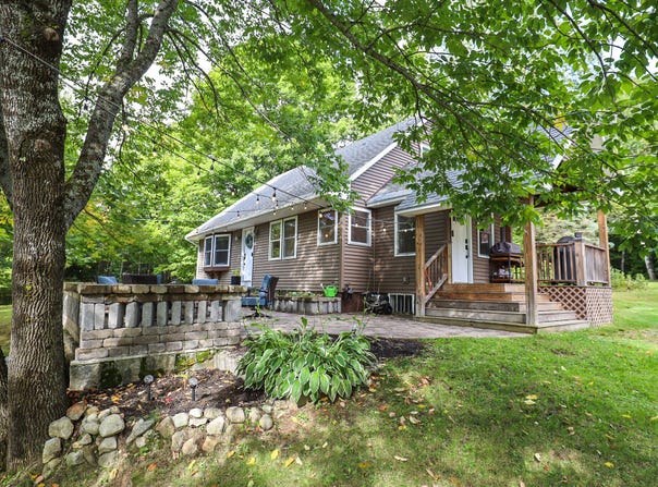 66 Isthmus Road, Rumford, ME 04276