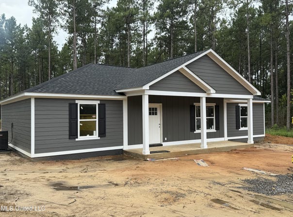 2129 Basin Refuge Road, Lucedale, MS 39452
