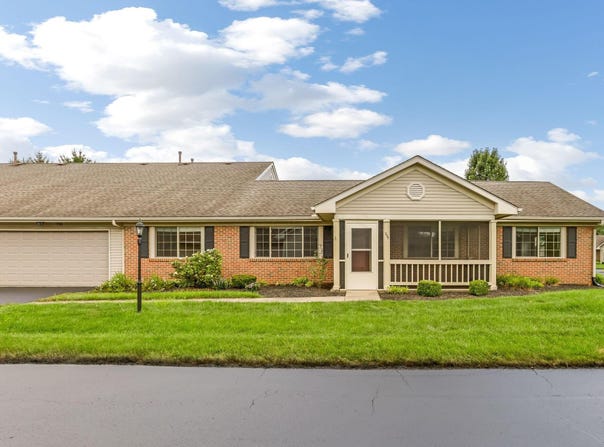 735 Windsor Lane, Heath, OH 43056