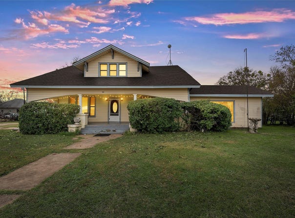 306 S Cleveland, Meridian, TX 76665