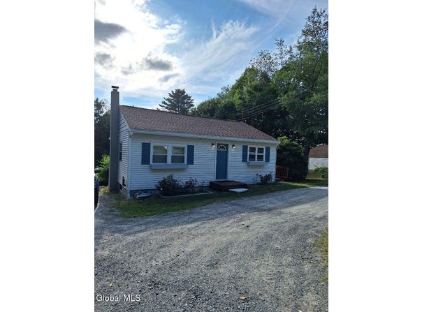 45 South Road, Stephentown, NY 12018
