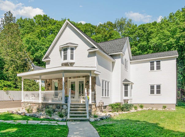 404 Michigan Avenue, Frankfort, MI 49635