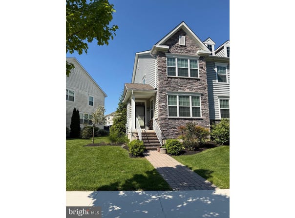 112 GRISSOM Drive, BEAR, DE 19701