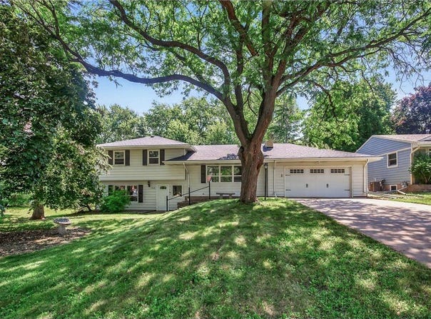 1364 Buchanan Place NE, Columbia Heights, MN 55421