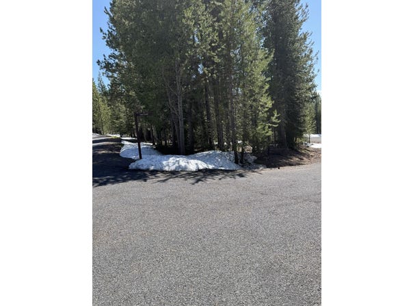 Siah Court, Crescent Lake, OR 97733