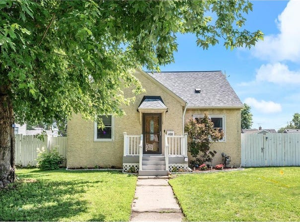 430 15th Avenue N, South Saint Paul, MN 55075